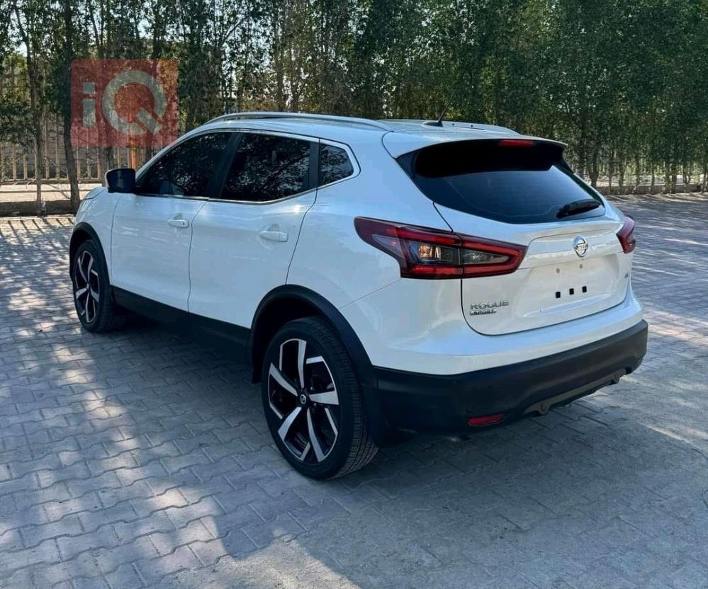 نيسان روج سبورت